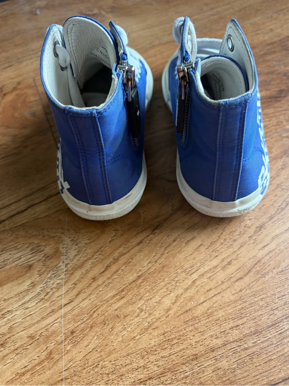 Burberry Kids US 11 C Blue High top Sneackers